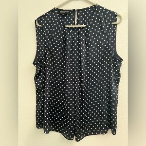 Jones New York sleeveless blouse size 16